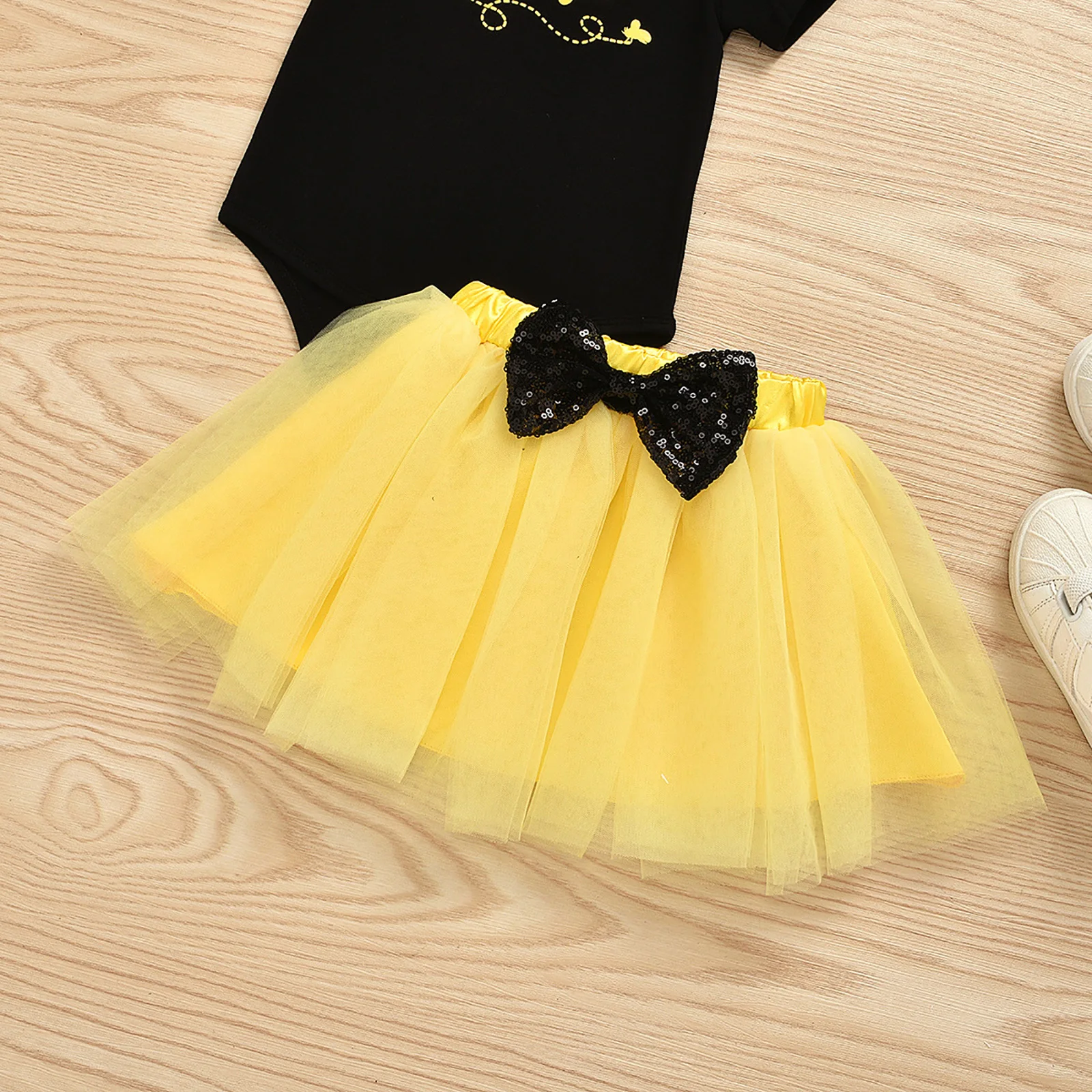 

Infant Baby Girls One 1st Birthday Outfit Bee Sunflower Romper Tulle Tutu Party Skirt with Sequin Bow Summer Clothes Set 2Pcs