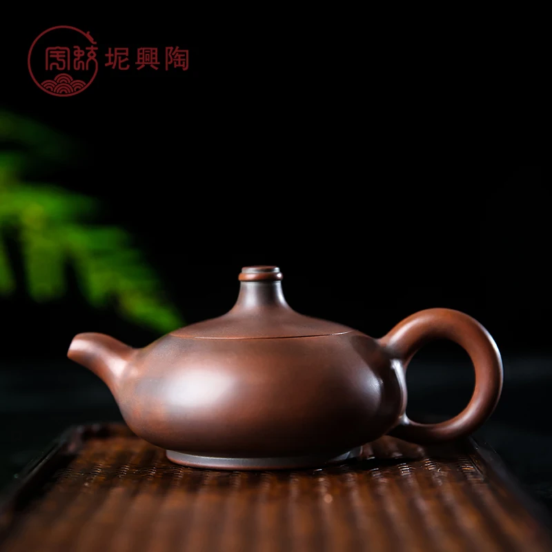 

China Qinzhou Nixingtao Qin Zhou Ceramic Tea Pot for Puer Tea About 130ml