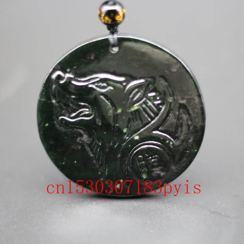 Ожерелье из натурального черного и зеленого нефрита с подвеской в виде волка