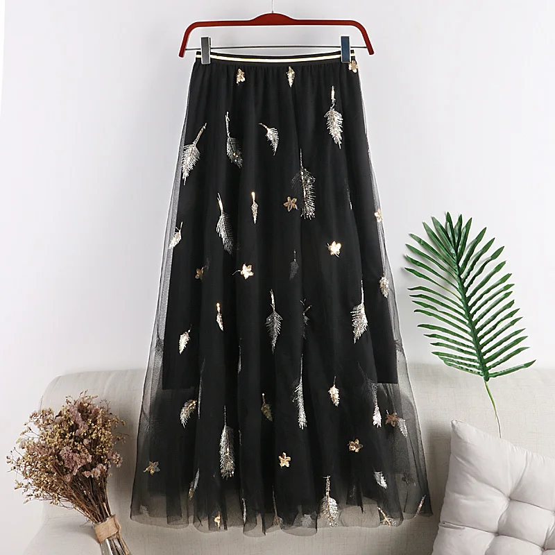 Носить красивые вышитые юбки женские короткие и ленты гибкие верхние колготки