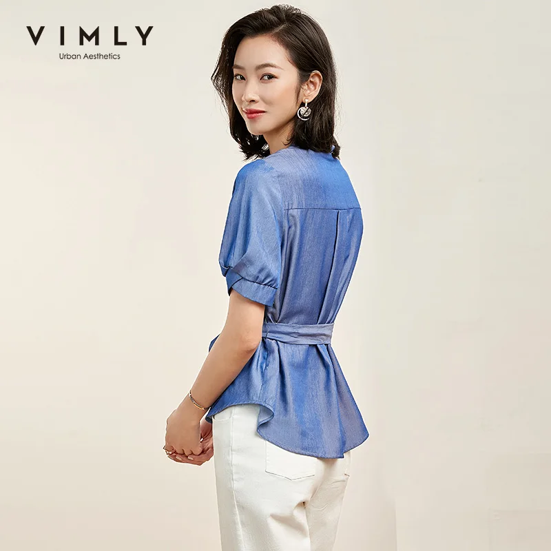 Женская блузка с v образным вырезом Vimly голубая однобортная в офисном стиле