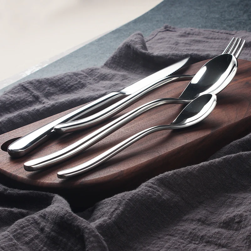 

Luxury Silver Tableware Set Fashion Creativity Europe Knife and Fork Set Gift Juegos De Vajilla Wedding Decoration EC50CJ