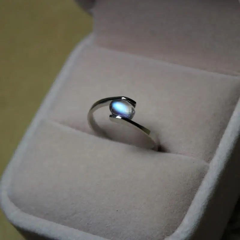 

Открытое регулируемое кольцо с лунным камнем оригинального дизайна изысканное мастерское Маленькое синее богемное очаровательное женско...