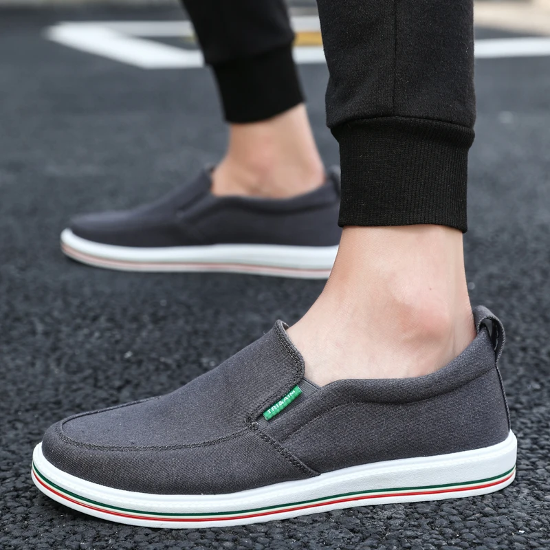 

2021 New Winter Fashion Men Canvas Board Shoes Luxury Brand Slip On Casual Sport Sneakers Outdoor Walking Shoes Big Size 47