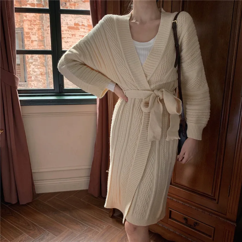 

Medium And Long Knitted Loose And Thin Cardigan Sweater