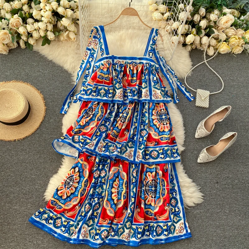 

European and American style retro printed suspender dress design is not popular multi-layer Ruffle mid long holiday skirt