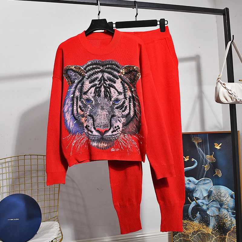 

Red White Gray Black Knitted Tracksuits Women Loose Handwork Beading Tiger Print Sweater Pencil Pants Two Piece Outfits Female