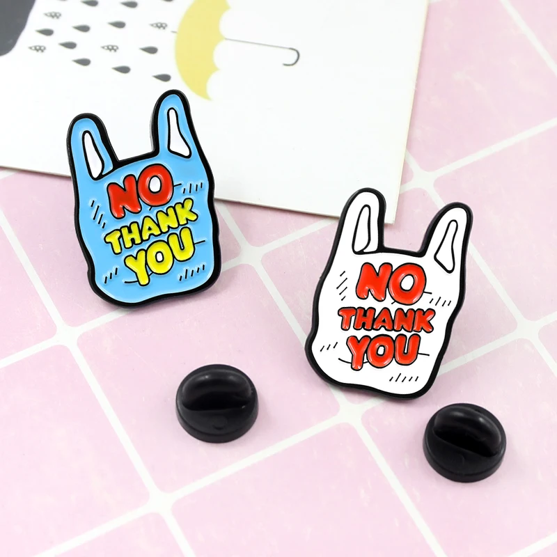 Зеленая пластиковая сумка двухцветная брошь мультяшная сырая эмалированная