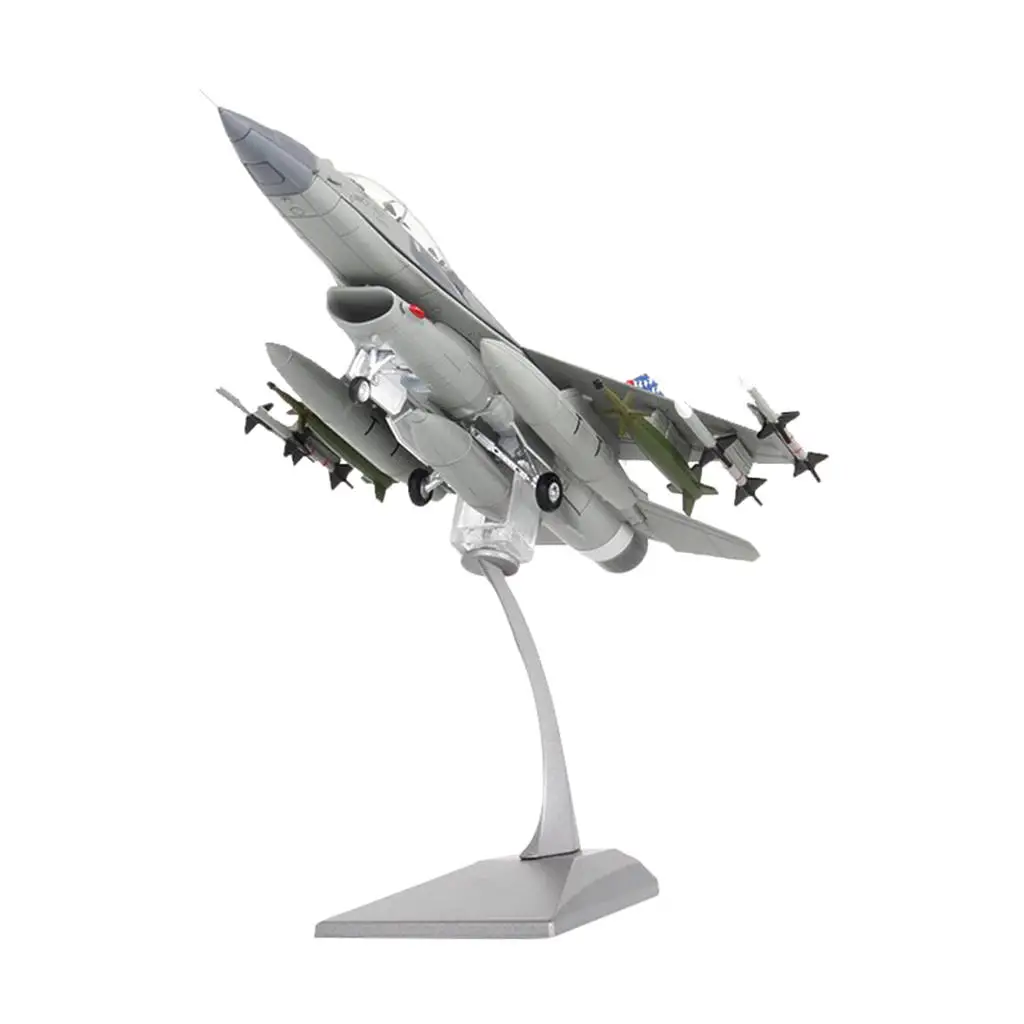 

Металлическая Модель F-16D Fighting Falcon, литой орнамент масштаба 1/72