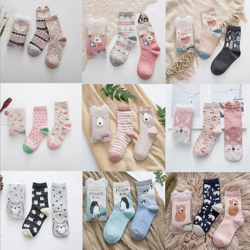 Random 2 pairs 2 пары новых брендовых зимне-осенних женских Хлопковых Носков с героями мультфильмов милые теплые носки для девочек с забавными животными и фруктами, носки для рождественских подарков, meias - Цвет: Random 2 pairs