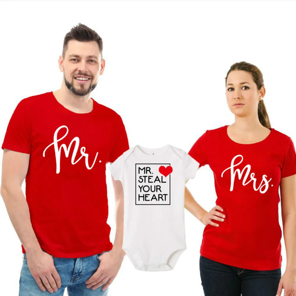 

1PC Mr Mrs Valentine Family Tshirts Parents Baby Family Matching Tshirt Valentine's Day Baby Romper Mr Steal Your Heart Wear