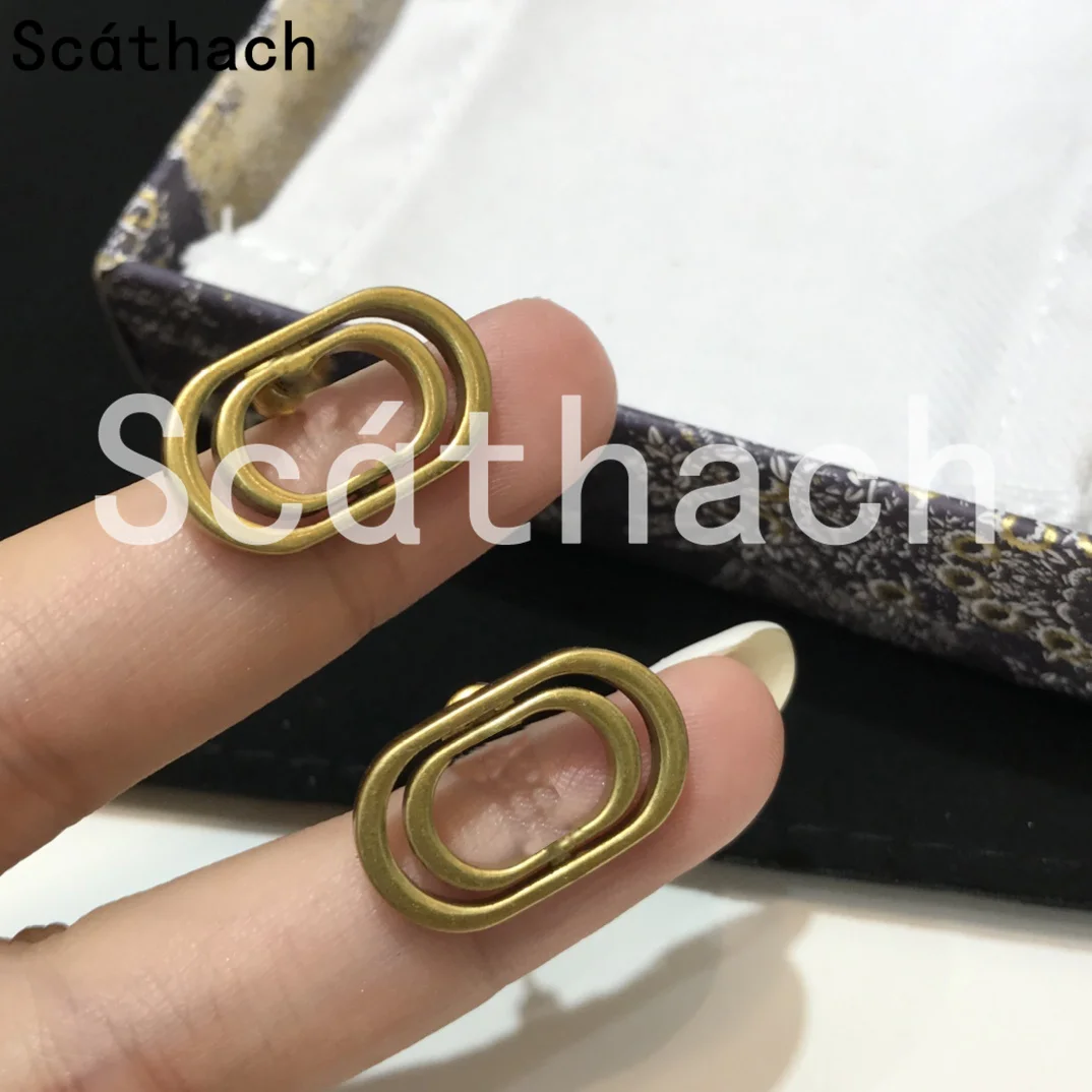 

Женские металлические серьги-гвоздики в стиле ретро