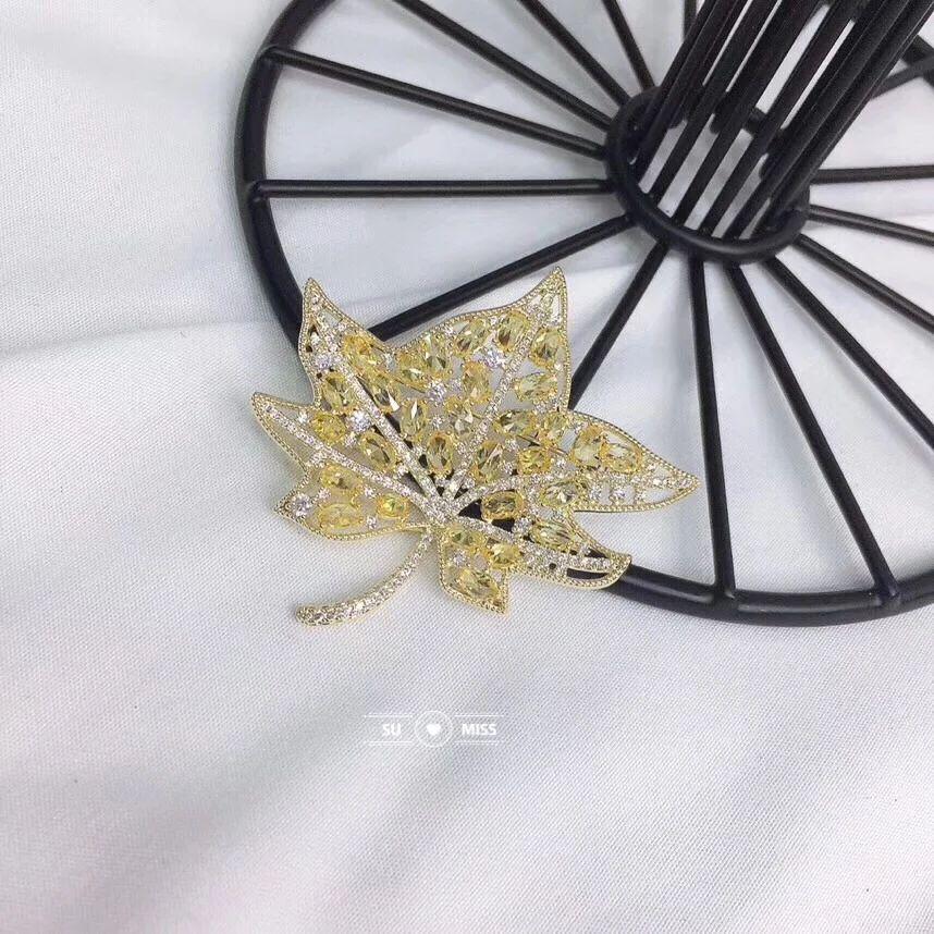 Бесплатная доставка блестящий циркон кленовый лист дизайн модные женские броши