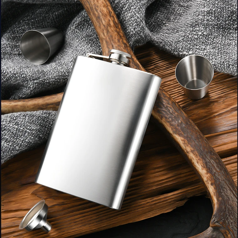 

Stainless Steel Hip Flask Personalized Flat Tequila Liquor Luxury Portable Hip Flask Outdoor Fiaschetta Household Items DG50HF