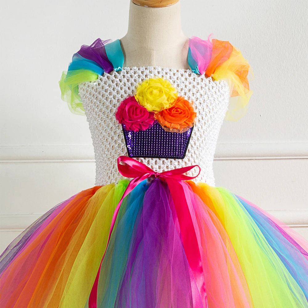 Шикарные яркие платья-пачки для девочек с блестками и цветочными горшками