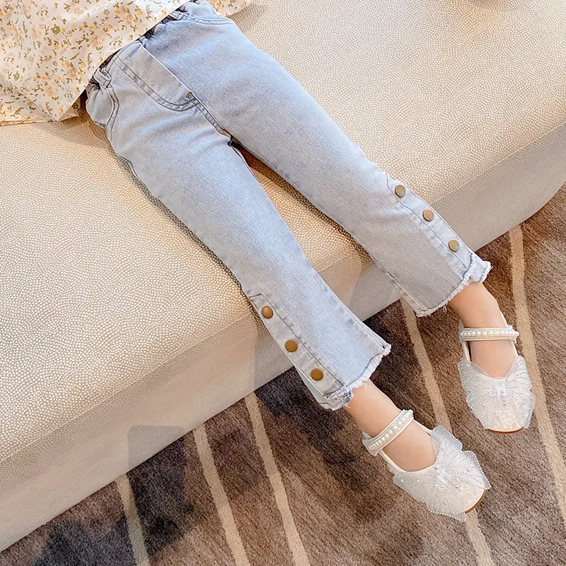 

Bear Leader Baby Girls Bell Bottom Jeans Fashion Autumn Flare Pants Solid Color Toddlers Kids Elastic Denim Children Trousers