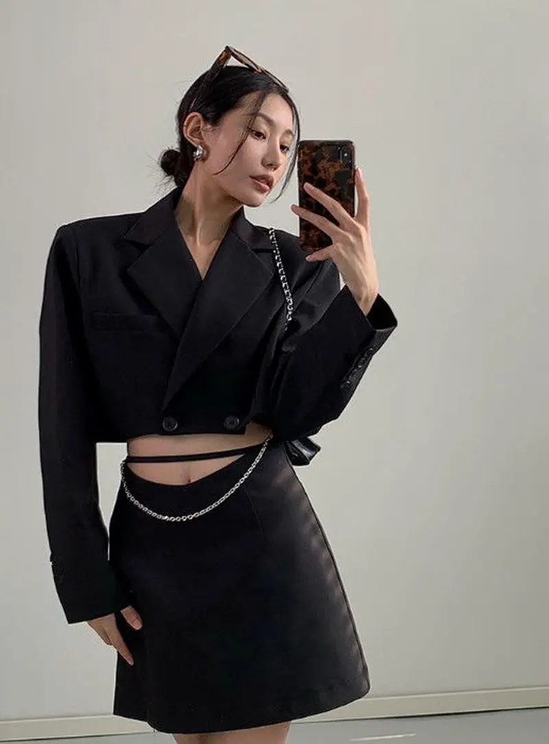 

Fashion suit female long sleeve suit jacket + high waist skirt 2021 autumn new Korean temperament loose two-piece clothes trend