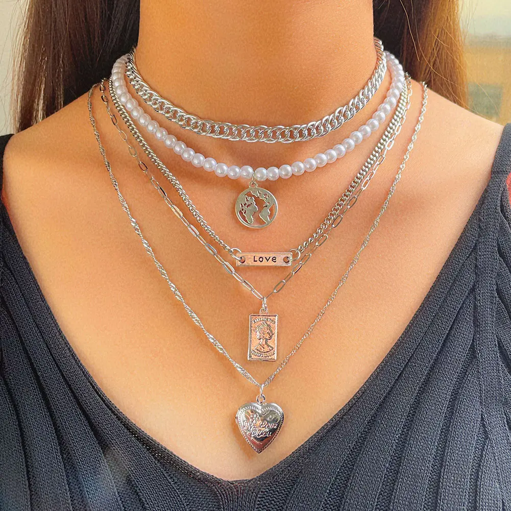 

Boho Multilayer Heart World Map Portrait Pendant Necklace For Women Silver Color Punk Pearl Chain Chokers Necklaces New Jewelry