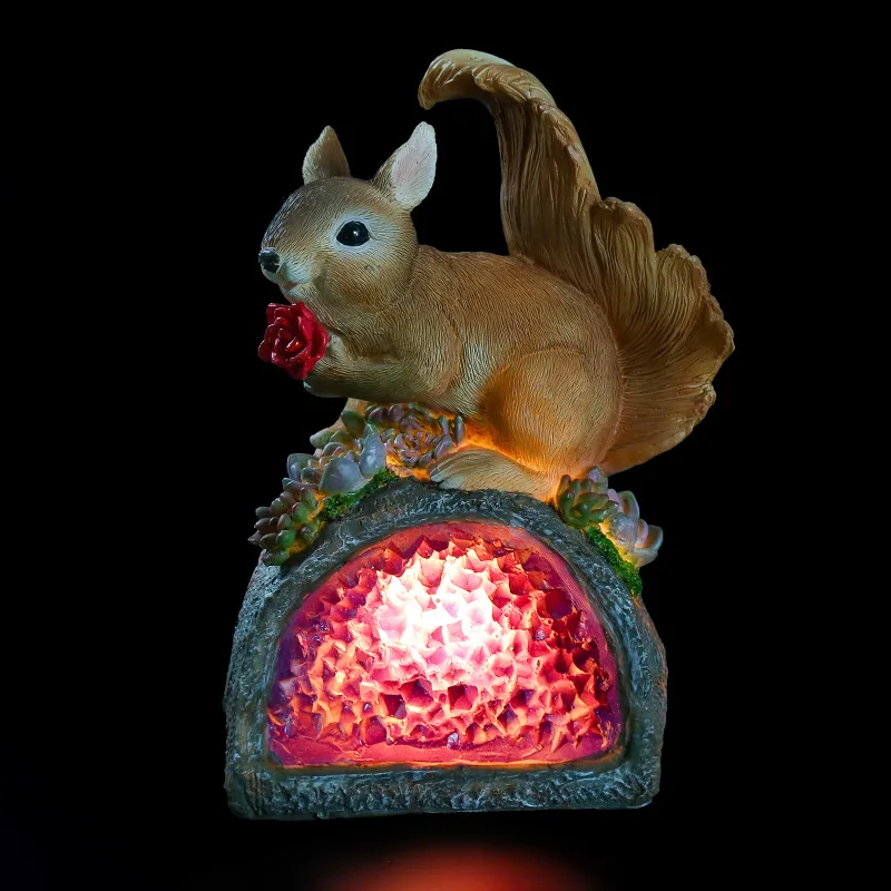 

Solar lamp squirrel ornament outdoor waterproof resin lawn lamp villa green decorative landscape lamp