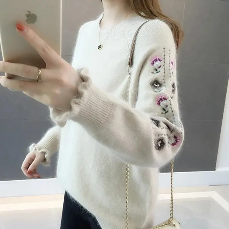 

2021 Autumn Winter Knitting Sweater O Neck Embroidery Flowers Long Sleeve Pullover Women Fashion All Match Female Tops
