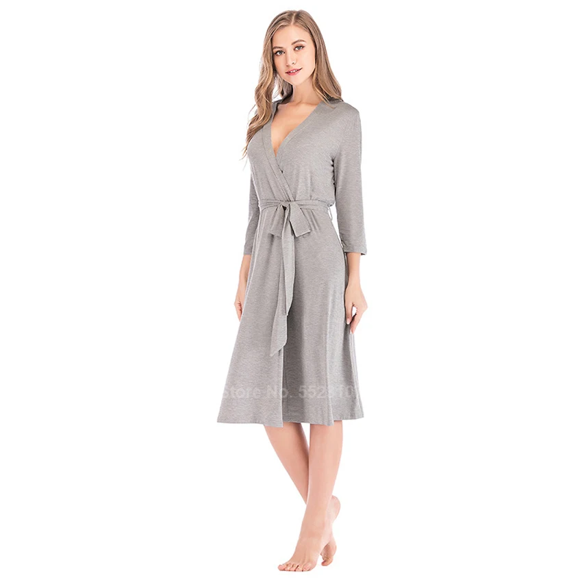 Халат женский дышащий свободный с V-образным вырезом и рукавом три четверти