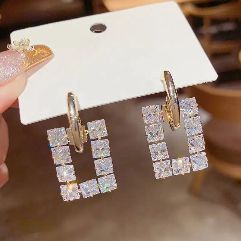

Sparkling Zircon Geometric Drop Earrings Top Grade Women Delicate New Fashion Jewelry Temperament Earings bijoux Wholesale