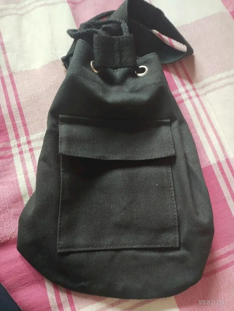 

2021 New Korean Black and White Drawstring Simple and Versatile Solid Color Messenger Bag Canvas One-shoulder Female Student Bag