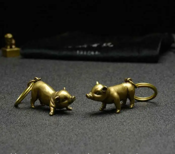 

One Pair 2PCS Retro Collectable Copper Pig Keychain Couple Keyring Creative Gift