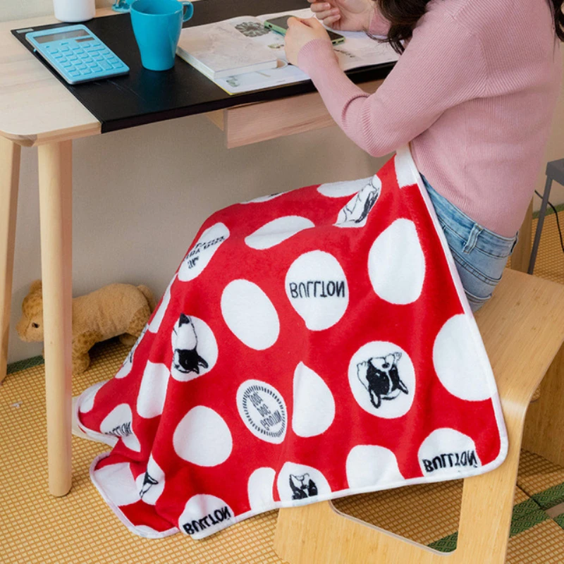 Флисовое одеяло в горошек с принтом собаки кораллового цвета фланелевое для