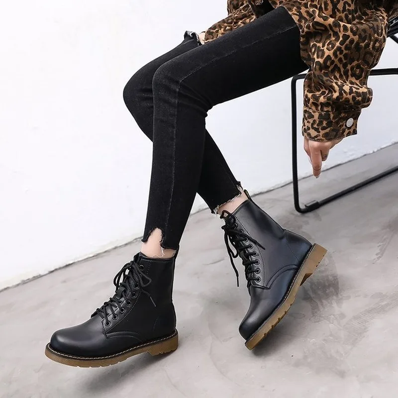 

Новинка 2022, осенне-зимние новые ботинки, Детские британские мартинсы, женские парные моторизованные ботинки, обувь для женщин