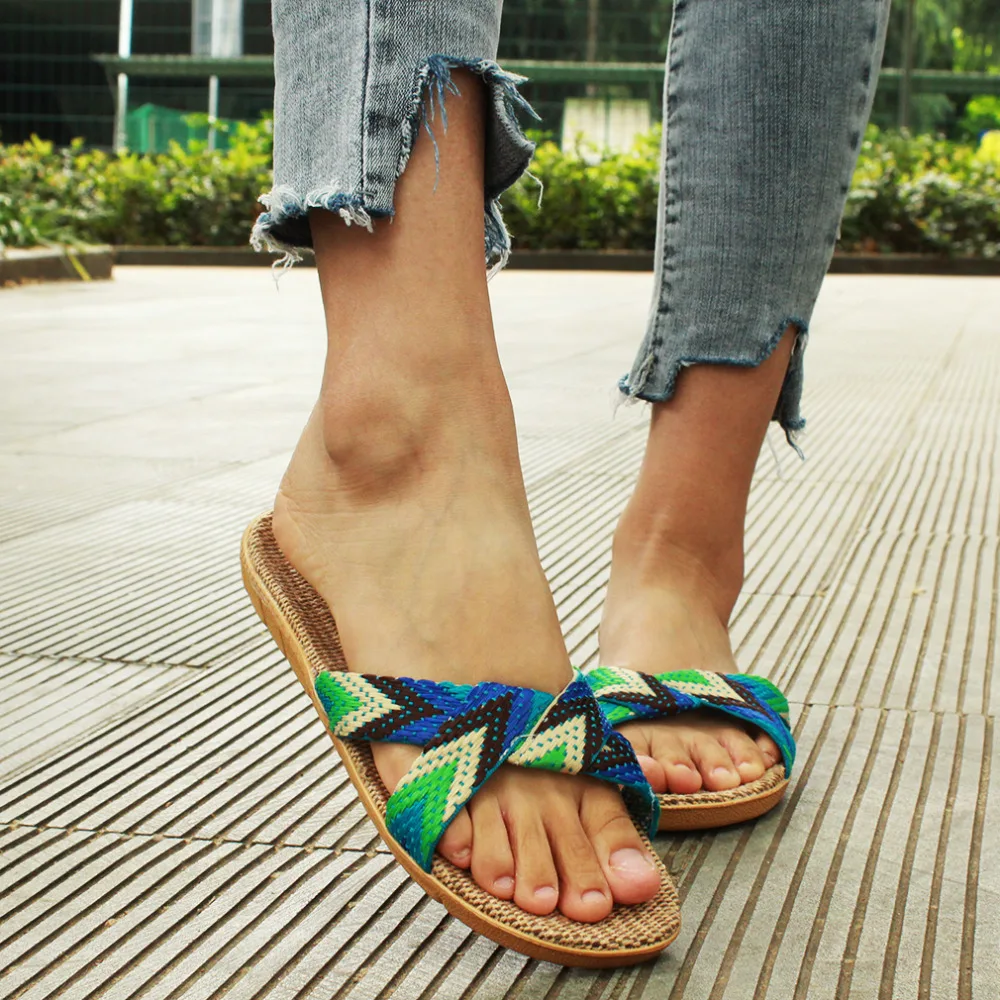 Шлепанцы женские льняные дышащие сандалии на плоской подошве пляжные тапочки