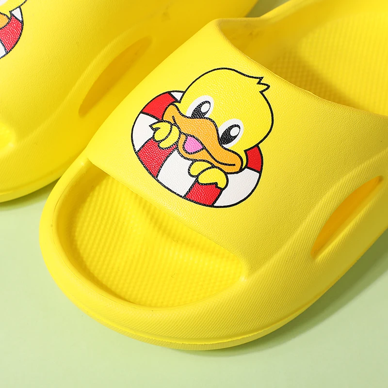 

Girls Cartoon Slippers Autumn Summer New Kids Wide Cute EVA Rubber Indoor Beach Garden Shoes Boy Home Slippers Students Shoe