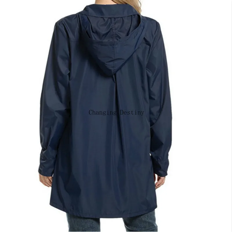 Женский плащ дождевик легкая водонепроницаемая куртка с капюшоном для занятий