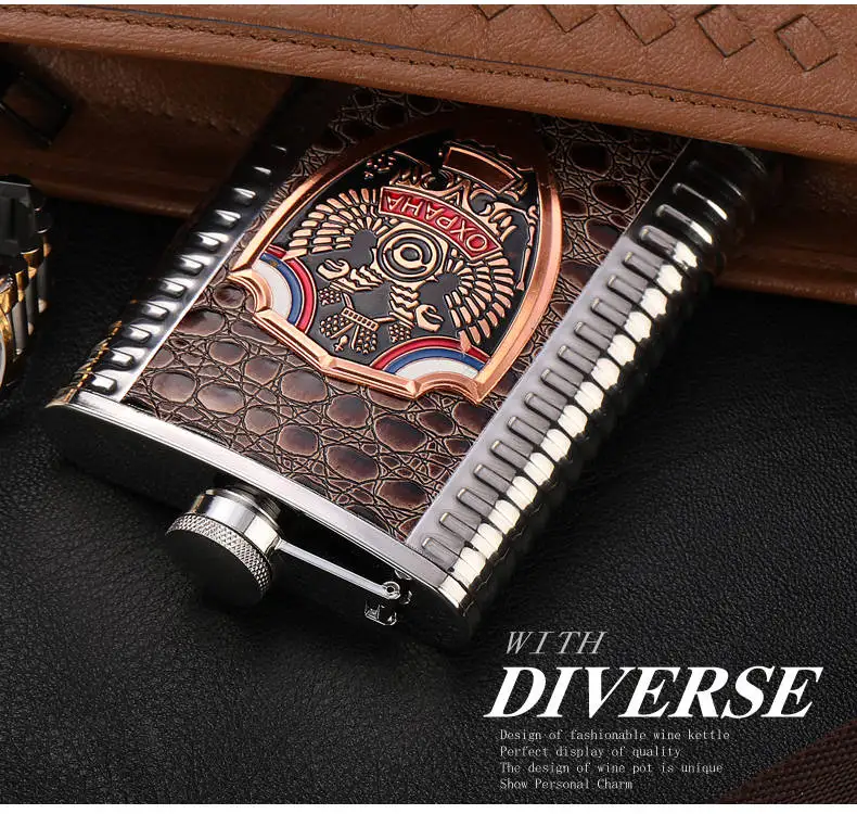 

Personalized Leather Hip Flasks Stainless Steel Creative Retro Luxury Hip Flask Portable Fiaschetta Household Products DF50JH