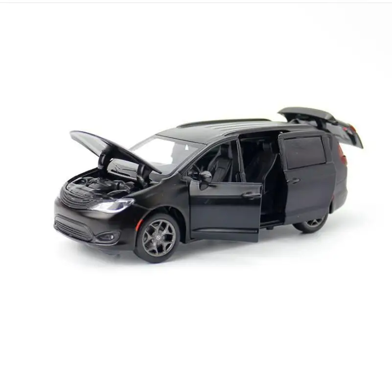 Имитационная модель автомобиля 1: 32 Chrysler-Grand-Voyager сплав автомобильный MPV