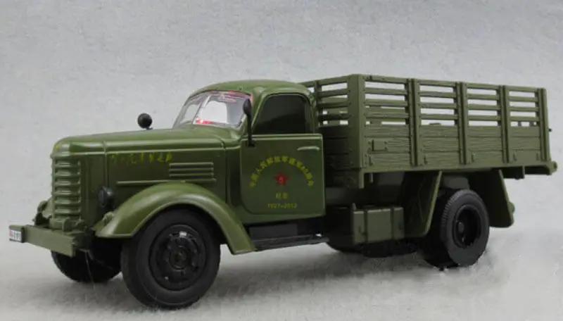 Литье под давлением Военная Jiefang модель грузовика 1:32 автомобиль и Свет Звук армейский зеленый детская игрушка
