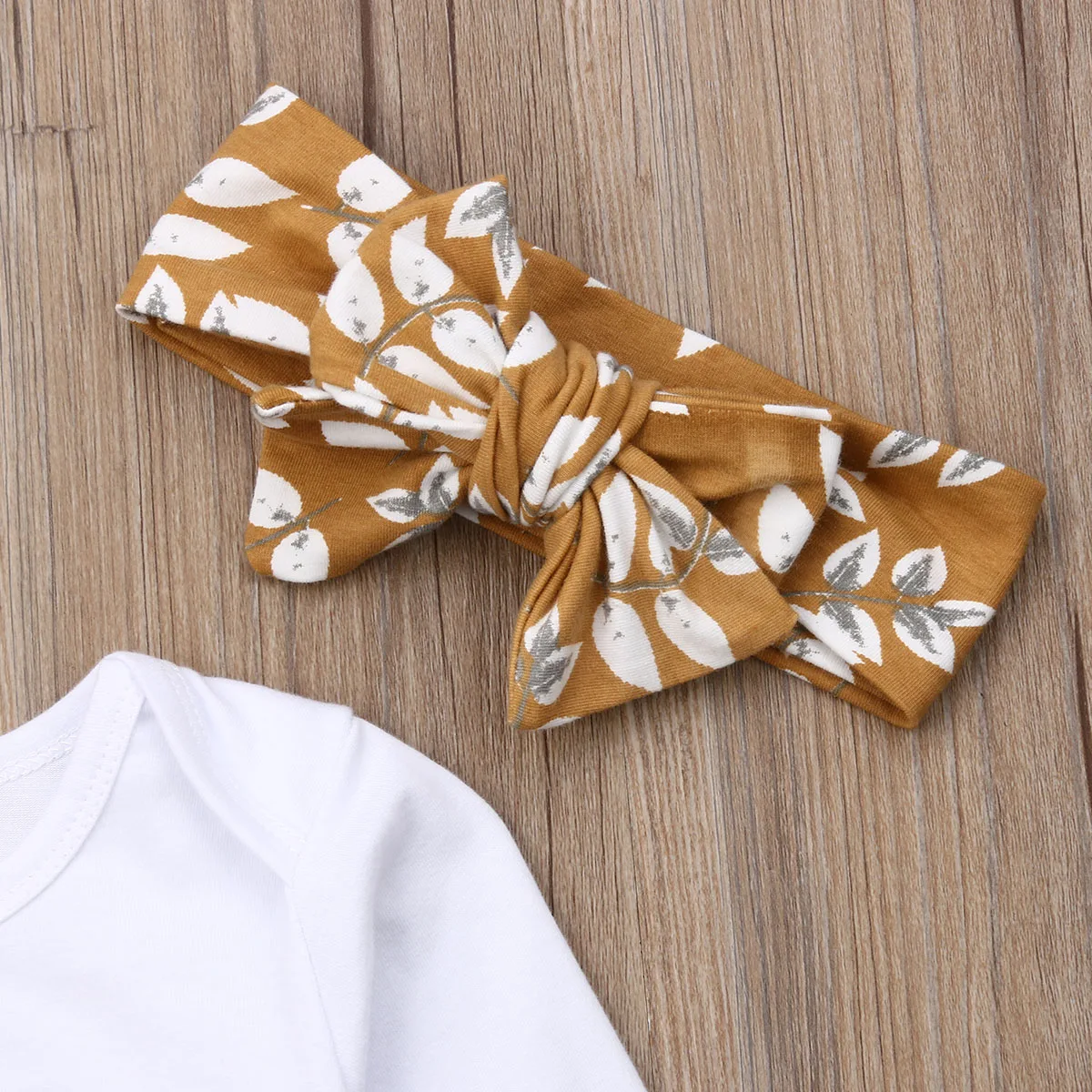 Милые комплекты одежды для маленьких девочек белый комбинезон + шорты с