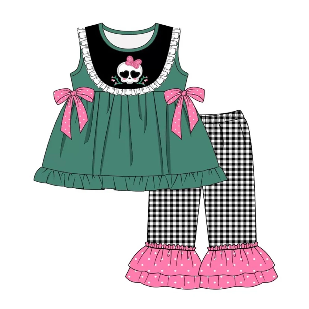 

Beautiful Cotton Baby Girl Suit Army Green Short-Sleeved Shirt With Embroidery On The Chest And Black And White Plaid Trousers