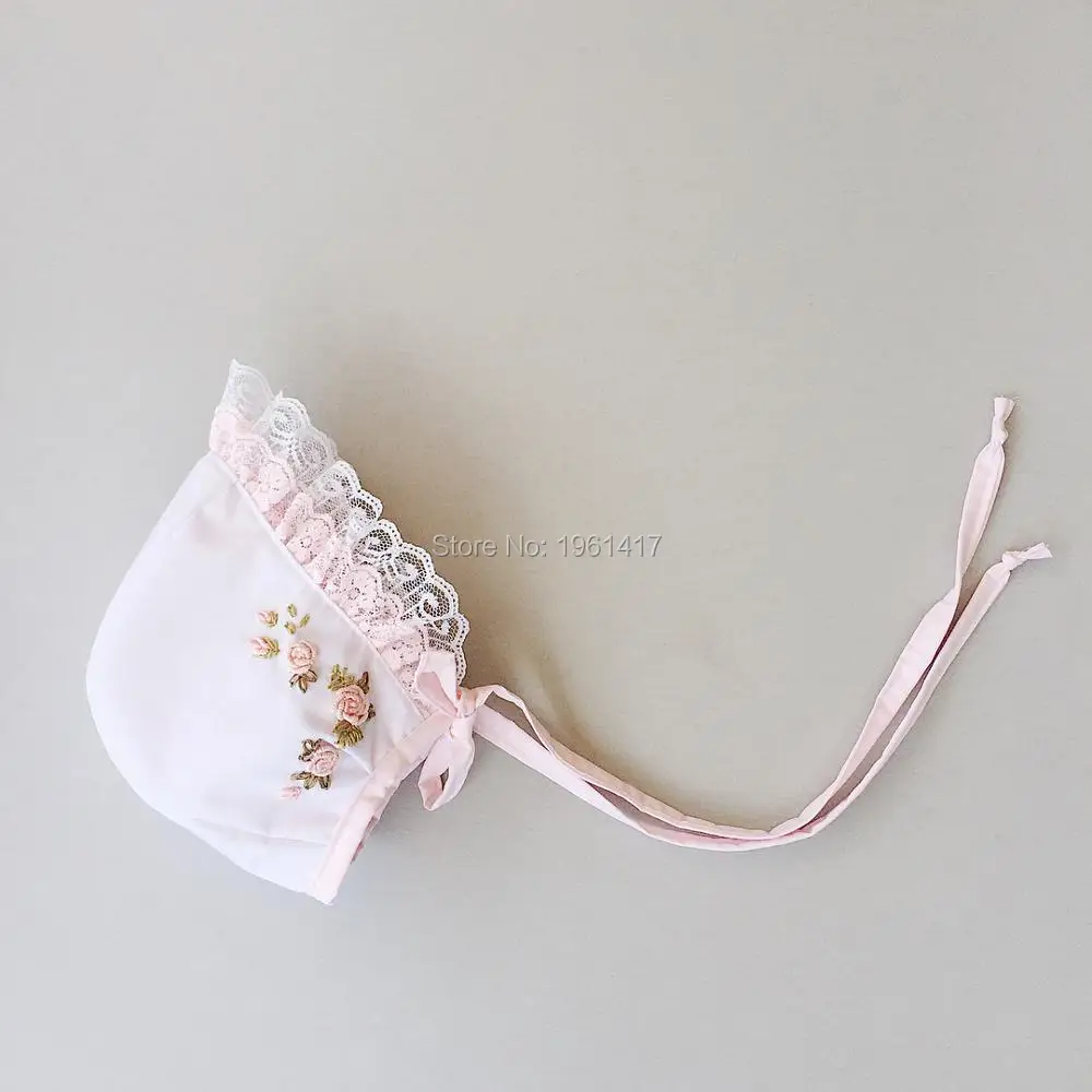 

Bnaturalwell Baby Girls Bonnet Wedding Bonnet Toddler Hats Lace Flower Hat Christening Bonnet Gift Newborn Photo Prop SFM1005