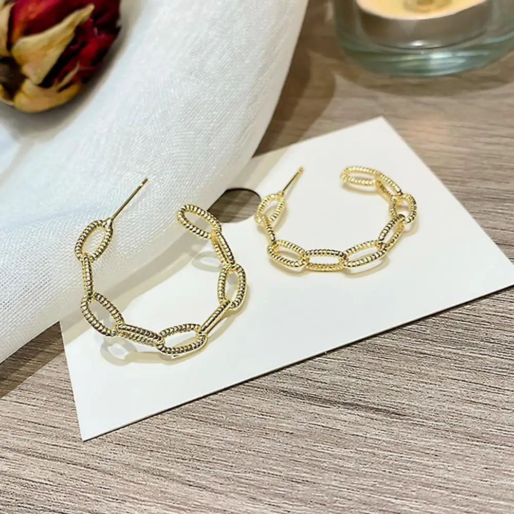 

Women Simple Retro Punk Style Golden Chain C Shape Ear Stud Earring Jewelry Gift