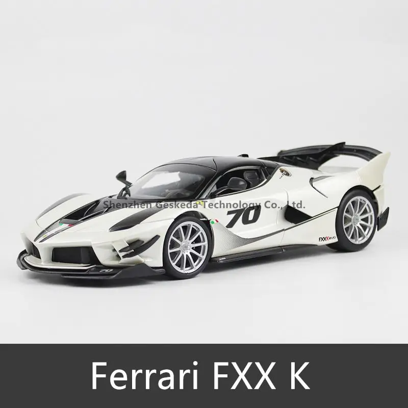 FXXK 70 Bburago 1:18 FXXK 5 Супер спортивный автомобиль сплав модель автомобиля моделирование автомобиля украшение коллекция Подарочная игрушка Литье под давлением модель игрушка для мальчиков - Цвет: FXXK 70