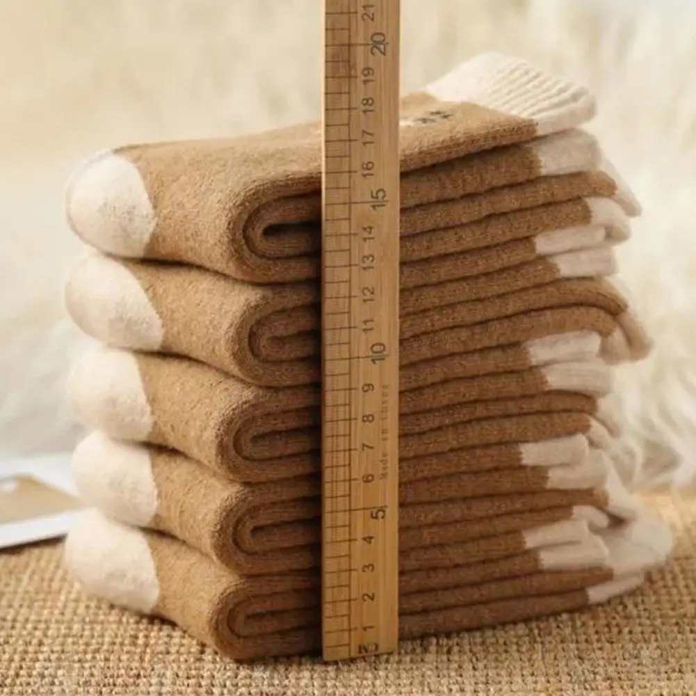 Мужские зимние утолщенные теплые махровые носки с верблюжьими волосами мужские 1