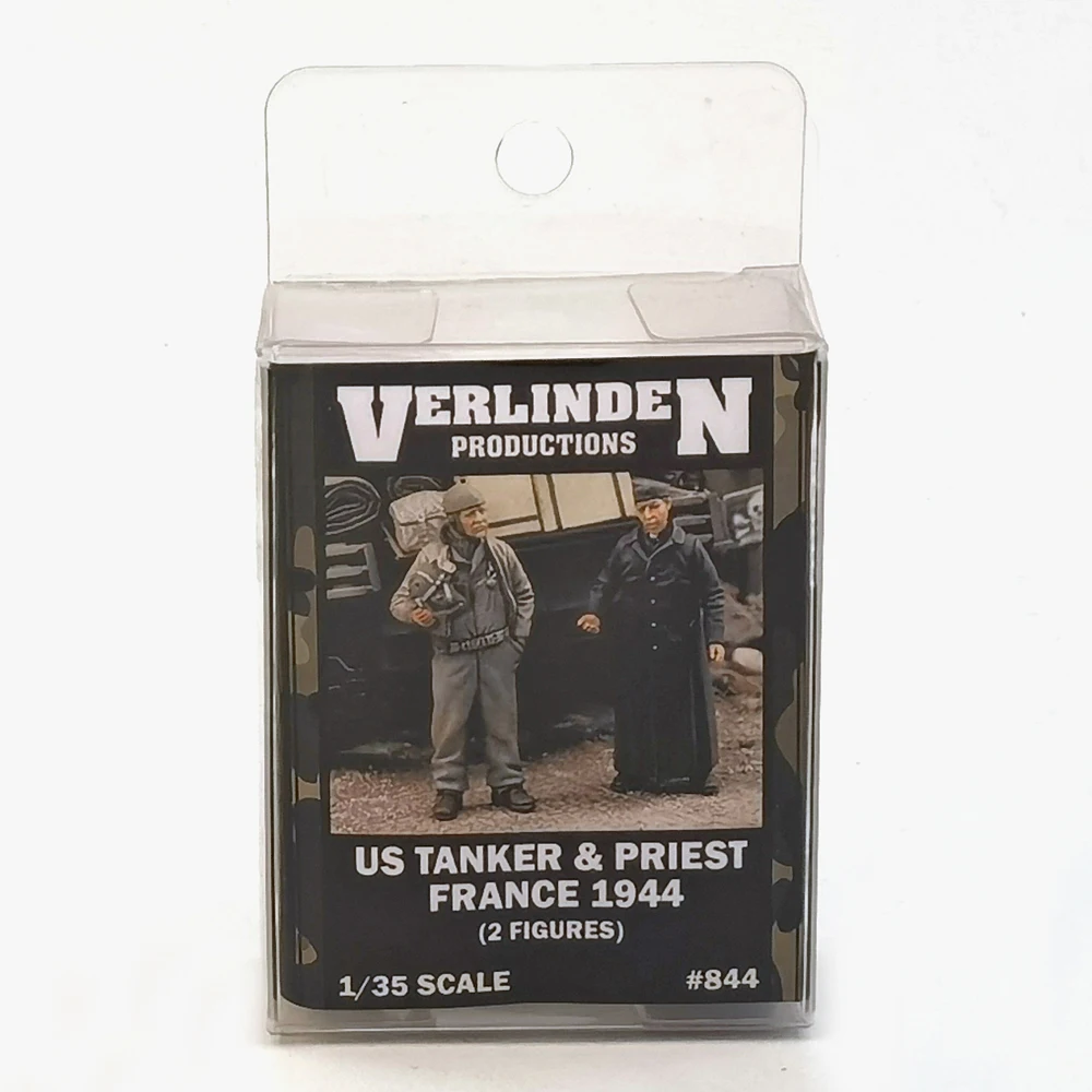 

1/35 US Tanker with Priest in France 1944 WWII (2 Figures/Set) VERLINDEN #844 Resin Kits Unassembled Uncolored