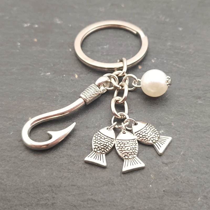 Креативный брелок 26 букв Рыбный крючок жемчужный неправильный кулон Золотая