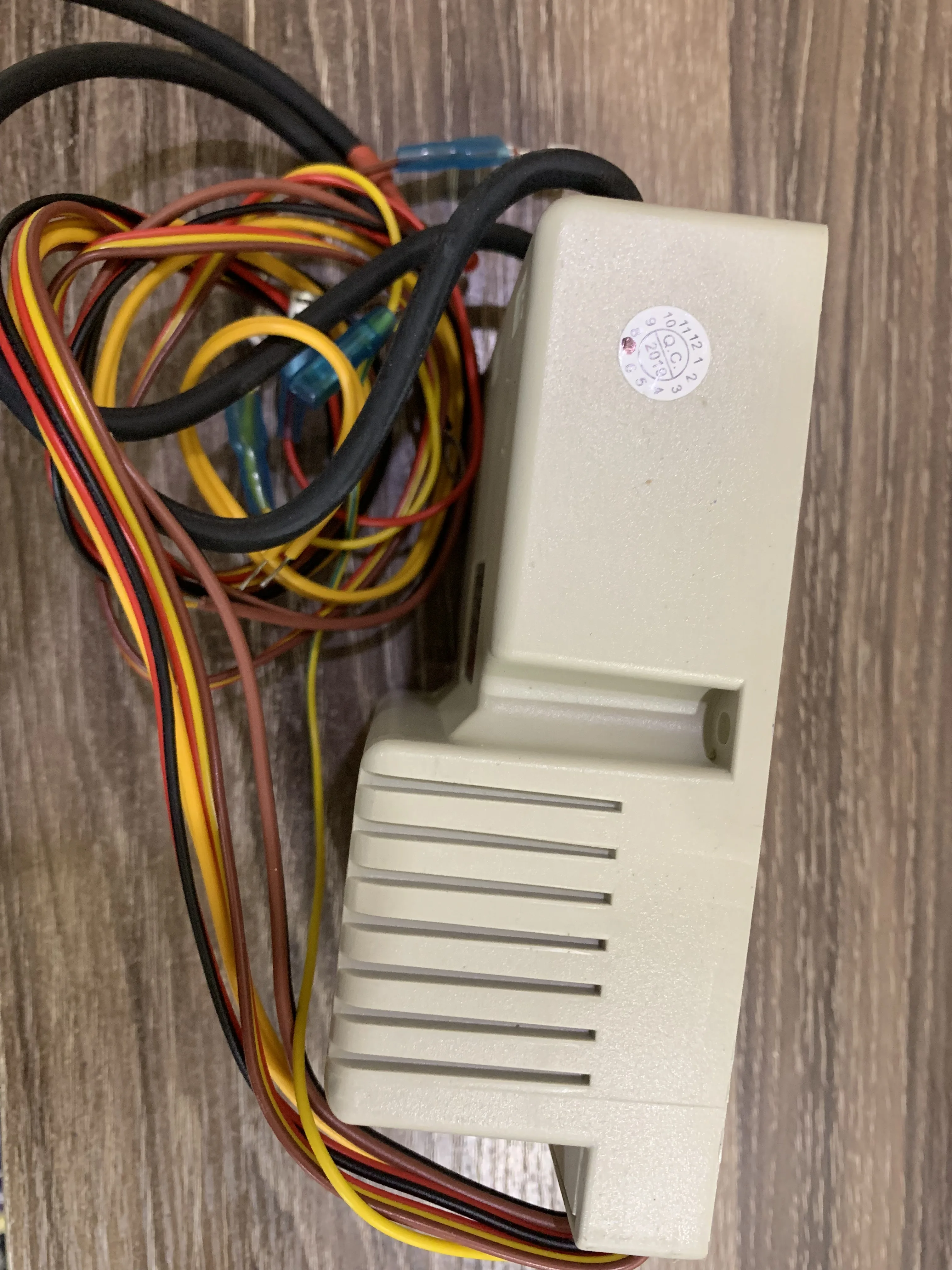 Контроллер запястья пускового механизма импульсного зажигания для духового