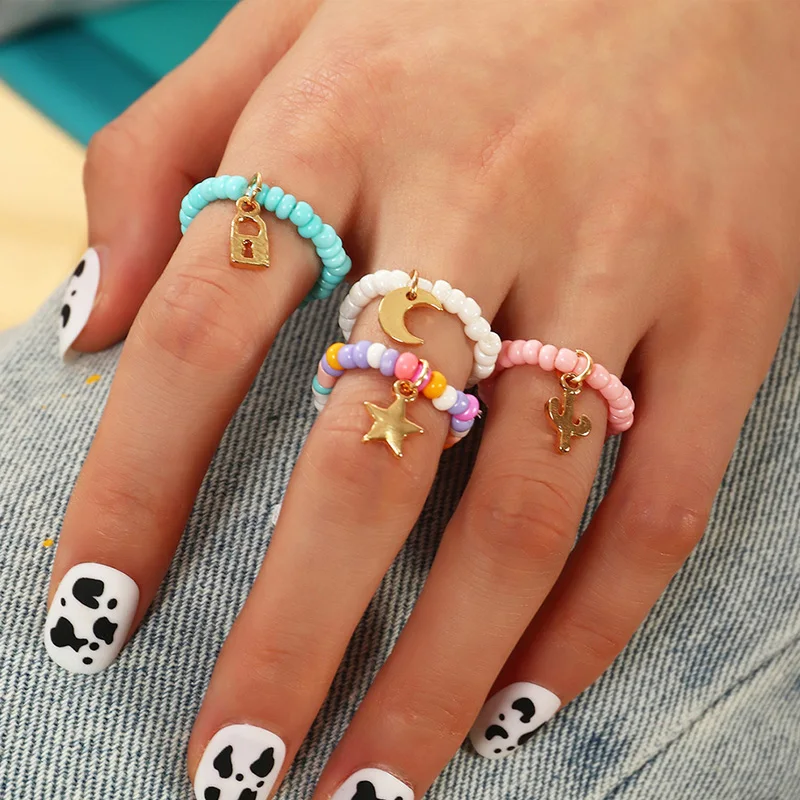 

4Pcs/set Fashion Colorful Rice Bead Rings Star Moon Pendant Ring Set Adjustable Handmade Fun Finger Ring For Women Girls Jewelry