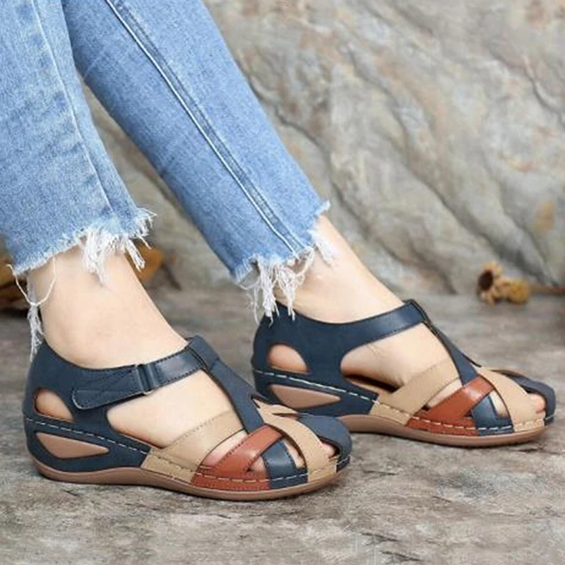 

Fashion Women Sandals Waterproo Slip On Round Female Slippers Casual Comfortable Outdoor Fashion Sunmmer Plus Size Shoes Women