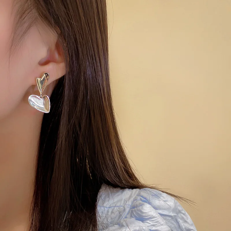 

Fashion new wild love shape women's small fresh gift earrings earrings romantic temperament ear jewelry women wholesale