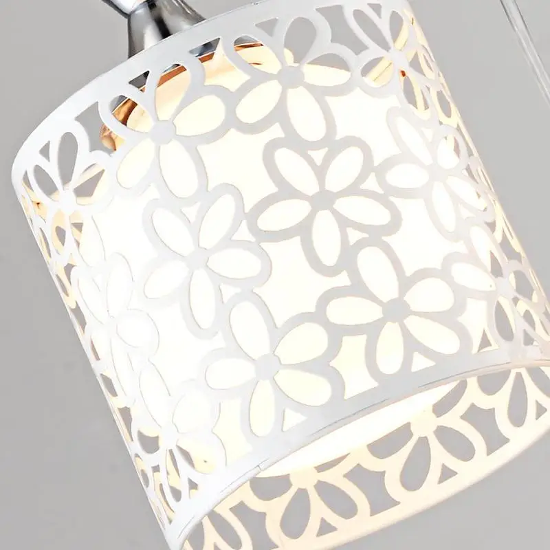 Оригинальная креативная люстра в виде лепестков цветов для ресторана