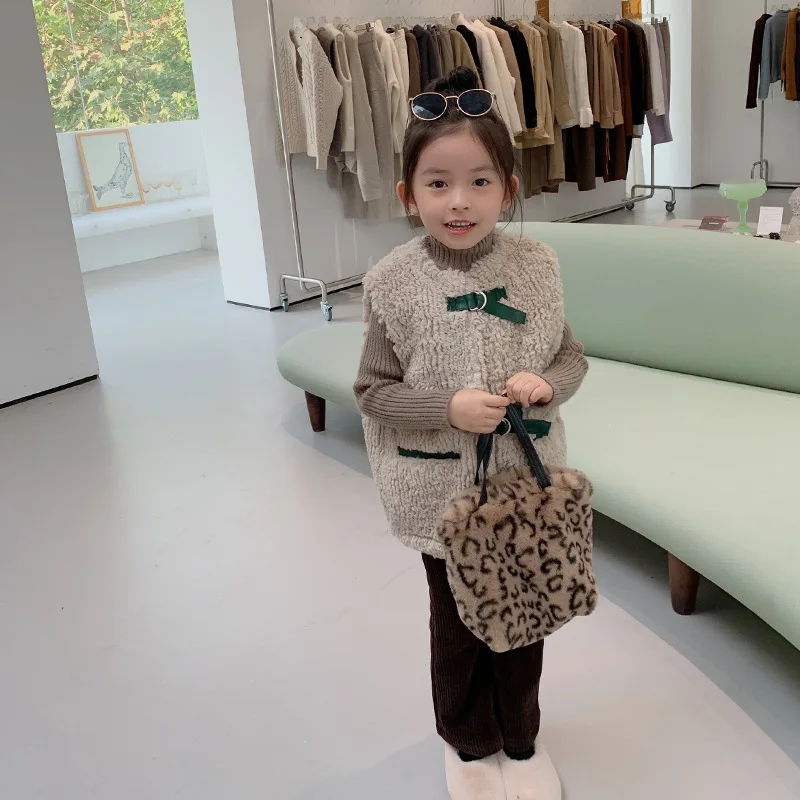 

Vest children's autumn and winter new Korean lamb cashmere leather one piece woolen vest girl's cardigan 11-22